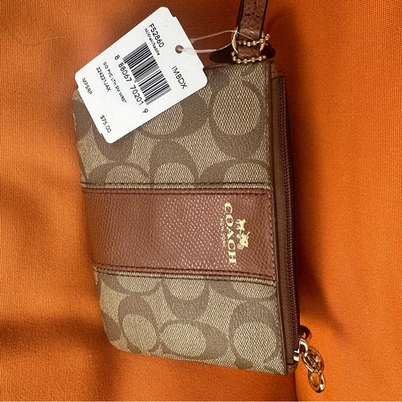 Coach NWT Signature Coated Canvas and Grossgrain Leather Wristlet - Picture 5 of 6